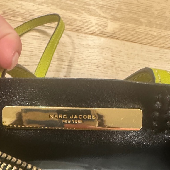 Marc Jacobs Lime Green Mini Crossbody Tote with Top Handles - Picture 4 of 9